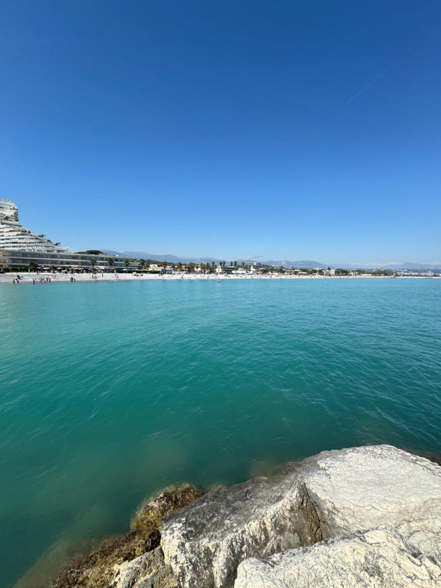 Appartemment Vue Mer Et Piscine Villeneuve-Loubet Buitenkant foto